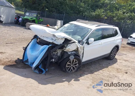 2020 Volkswagen Tiguan 2.0T Se/2.0T Se R-Line Black/2.0T Sel from USA, damaged, VIN 3VV2B7AX8LM043690